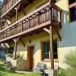 Apartament Maya I *
