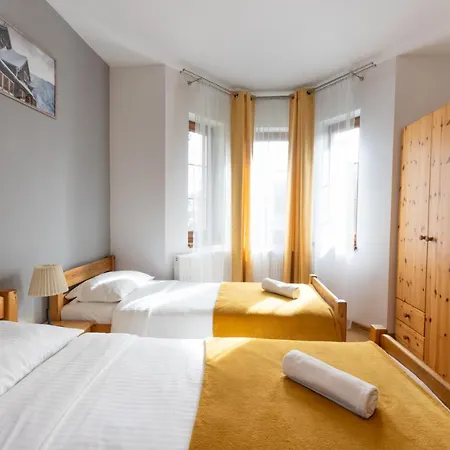 アパート Maya I カルパッチ