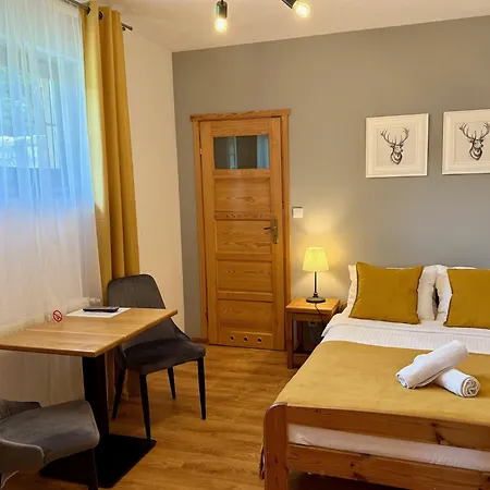 Maya I アパート *